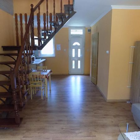 Narcisz Apartman Gyula Luaran gambar