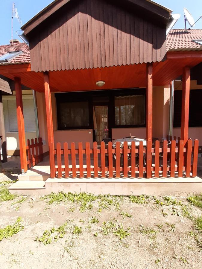 Narcisz Apartman Gyula Luaran gambar